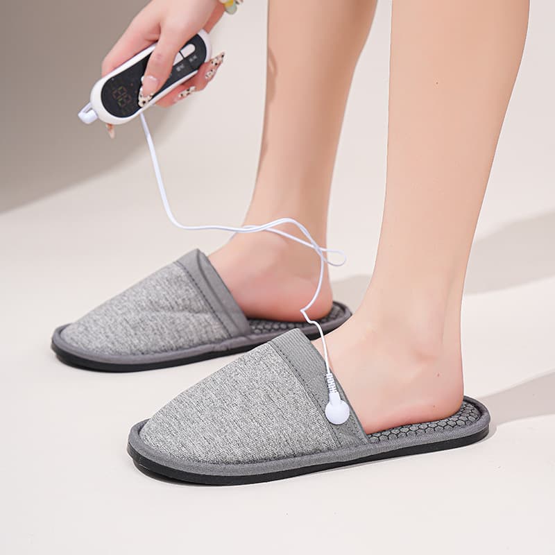 New digital therapy slippers, health-promoting shoes with massage, heating, electrotherapy, pulse, and acupoint stimulation on the soles of the feet. Factory direct sales.