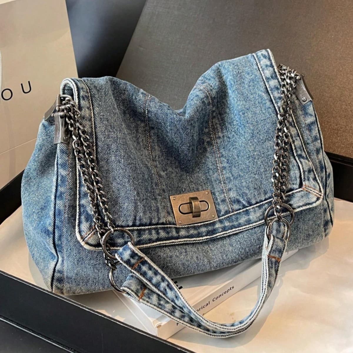 Crossbody Cowhide Chain Shoulder Bag for Women, Fashionable Commuter Underarm Bag, Vintage Textured Travel Handbag