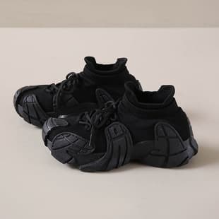 2026 Spring/Summer Dad Shoes Breathable Fly Knit Sports Shoes Single Shoes Thick Sole Heightening Sock Shoes Slip-on Men's Shoes Wholesale