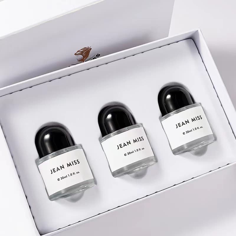 Cross-border Hot-Selling 4-Piece Gift Box Perfume Set for Men and Women, Fresh Long-Lasting Woody Scent Perfume Set Wholesale