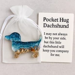 Hot-selling Dachshund Hug Pocket Gift Decoration Pocket Gift Dachshund Cat Decoration