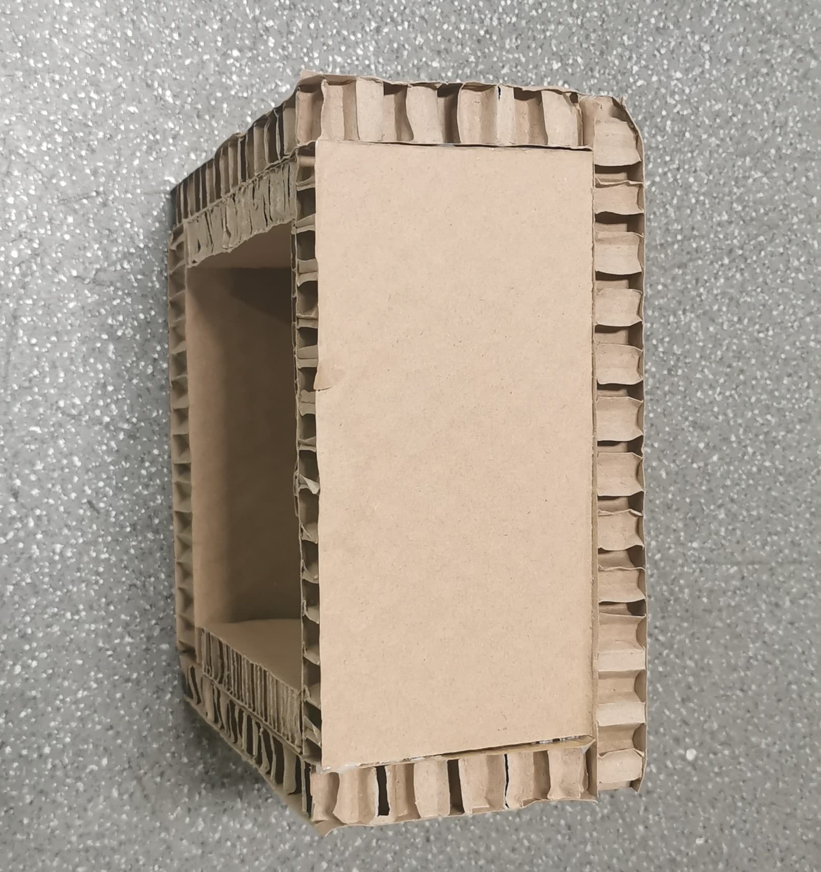 Guangzhou Honeycomb Paper Pallet / Paper Cardboard Manufacturer / Honeycomb Board / Honeycomb Box / Impact and Compression Resistant Export Packaging Inner Tray