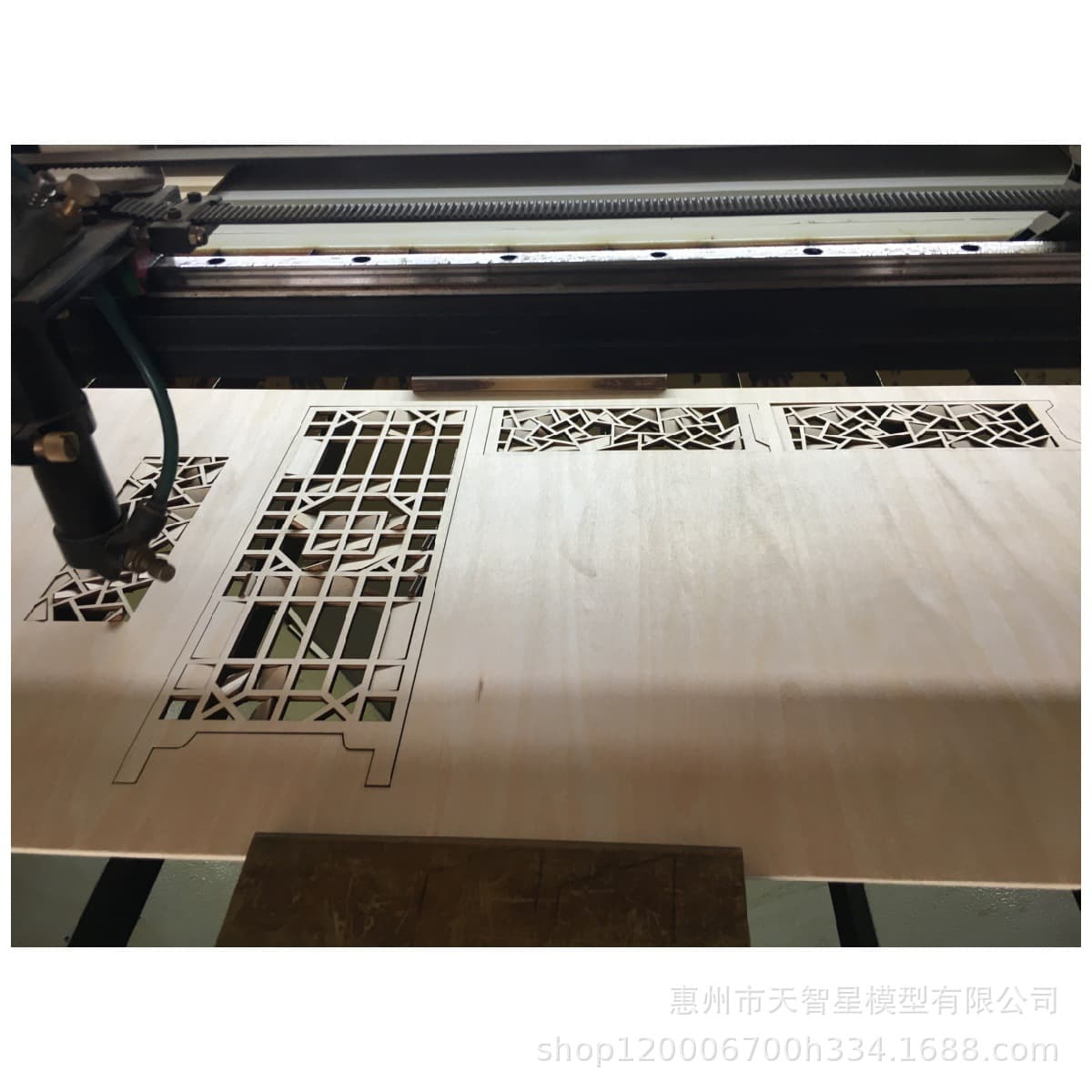 Supply of basswood board, acrylic cardboard, laser cutting, customized wood board, engraving, you can choose any style