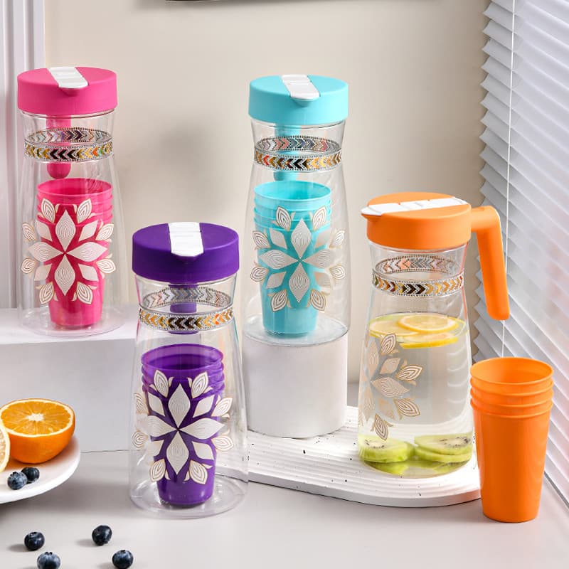 Heat-Resistant Plastic Pitcher for Tea and Beverage Storage, Summer Cold-Brew Pitcher with Matching Cups Set
