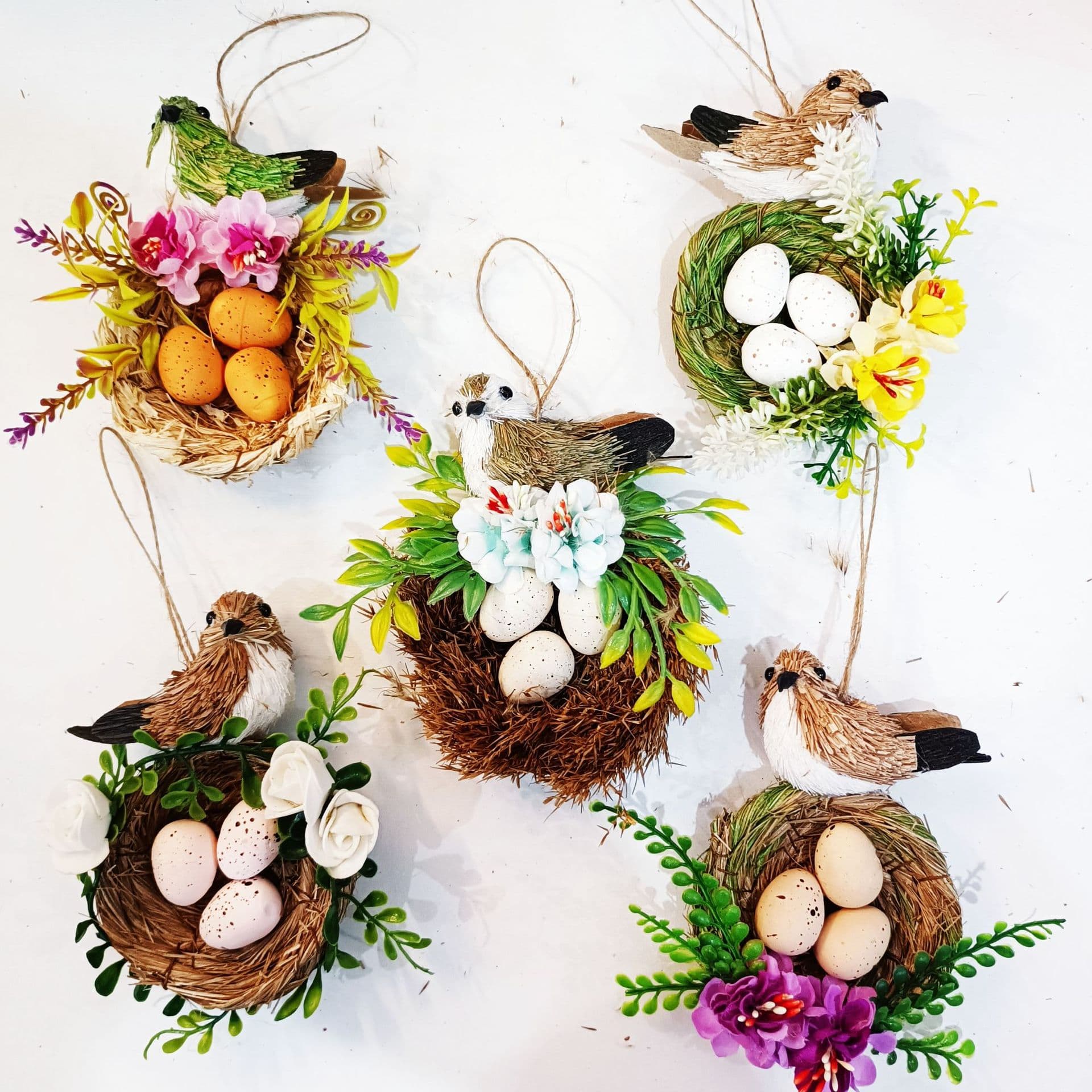 Bird egg decorative ornaments, photography props, straw woven bird's nest, bird pendant, Christmas decoration accessories, handmade rattan bird's nest