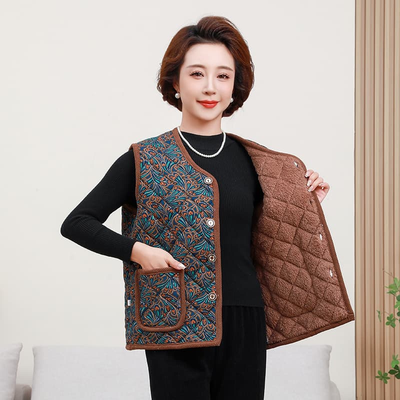 Middle-aged and elderly mother's new style autumn and winter fleece-lined thick vest, grandma's outer wear vest waistcoat warm stylish top.