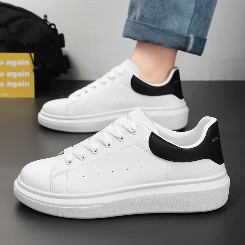 2024 Spring Men's New Breathable White Shoes Trendy Versatile Thick Sole Sports Shoes Casual Skateboard Shoes
