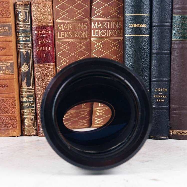 Antique Shinkyo Large Xenon Lamp Machine 35mm Film Projector Wide-Screen Lens