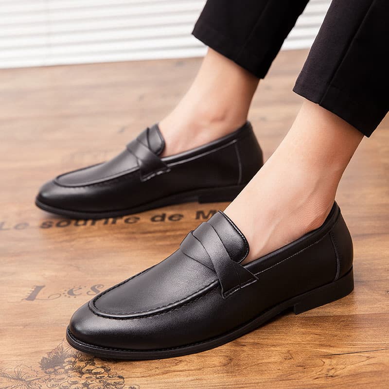 Men's Business Casual Round Toe Slip-On Shoes Fashionable Large Size Rubber Outsole Polyurethane Upper Footwear for Adults
