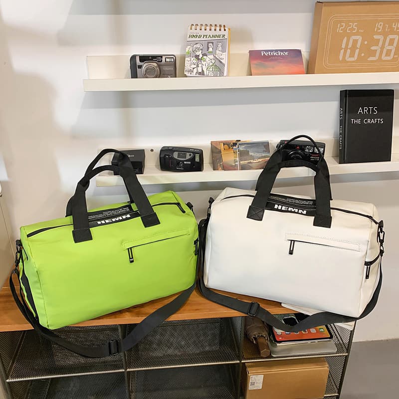 Lightweight Large Capacity Gym Bag Outdoor Travel Storage Luggage Duffel Water-Resistant Trendy Casual Single Shoulder Crossbody Large Bag