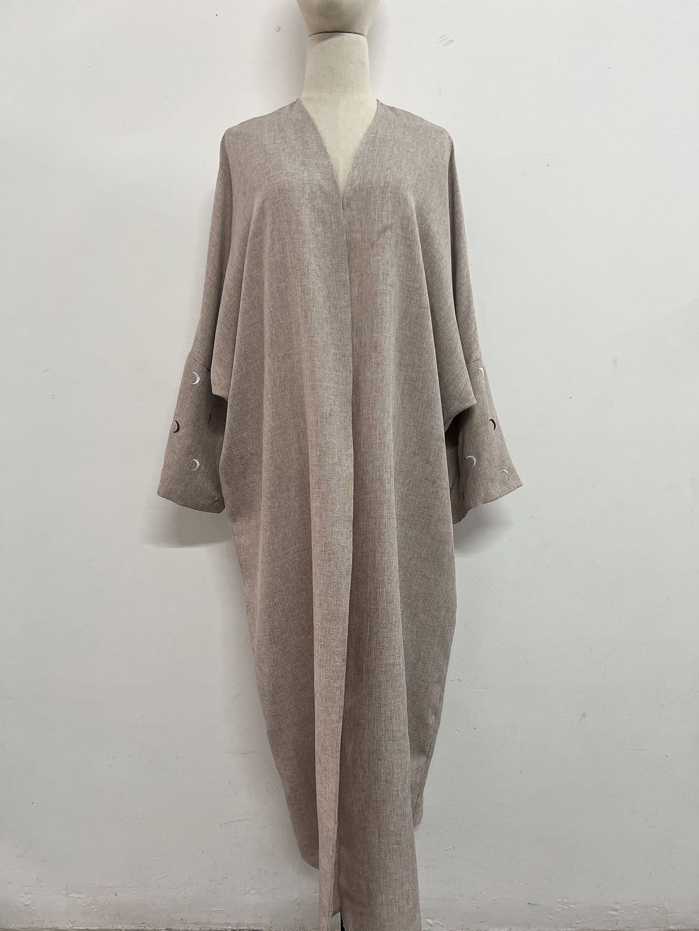 Factory Direct Supply Yiduoduo New Solid Elegant Cardigan Moon Embroidery Fashionable Long Dress 24664 Women