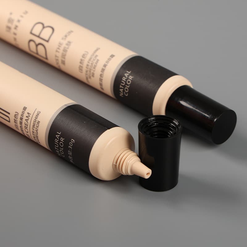 Custom Cosmetic Flat Tube Empty Soft Tube Dispensing BB Cream Isolation Sunscreen Squeeze Bottle Packaging Flat Screw Cap Pointed Nozzle