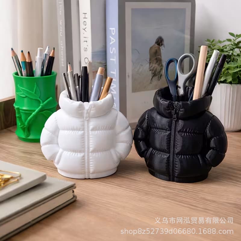 New down jacket pen holder storage creative desktop ornaments makeup storage decorative ornaments Internet celebrity hot style