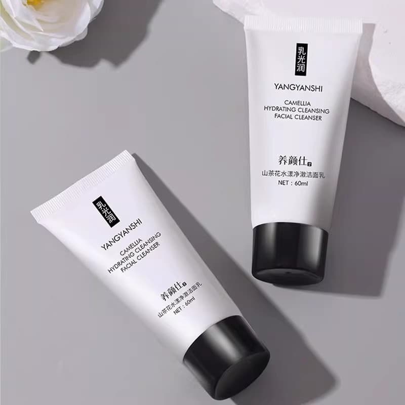Yangyan Shi Camellia Watery Clean Cleanser Moisturizing Cleansing Dense Foam Hydrating Non-Tightening Face Wash for Women