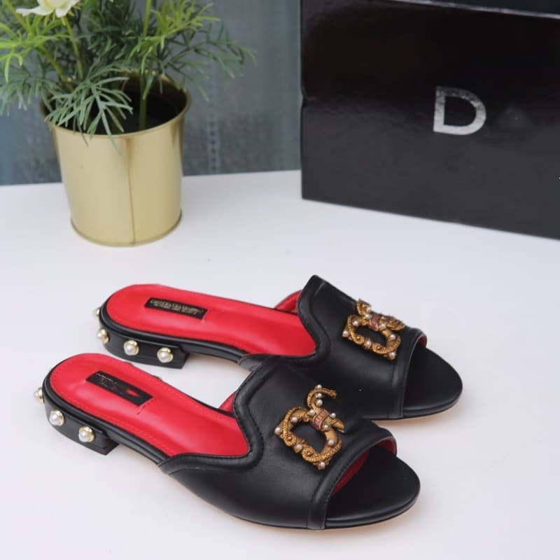 Letter Metal Buckle 2026 Summer New Style Flat One-Strap Slippers for Women, Fashionable Outdoor Wear, Large Size Flat Heel Sandals for Women