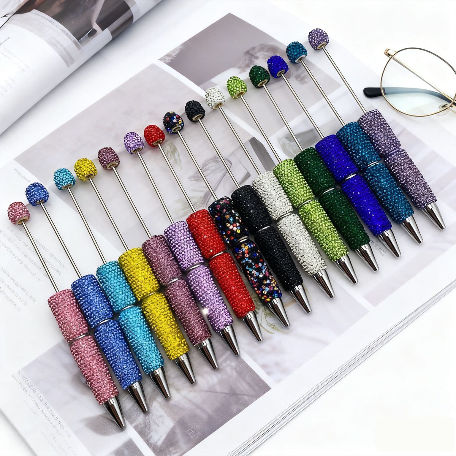 New solid color beaded pen with diamonds, creative diy beaded ballpoint pen, handmade diamond-studded exquisite rhinestone gift pen