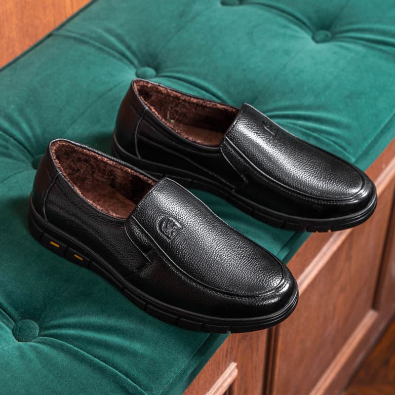 Winter Fur Leather Shoes for Men, Cotton-Lined Warm Soft Sole Casual Shoes for Middle-Aged and Elderly Fathers