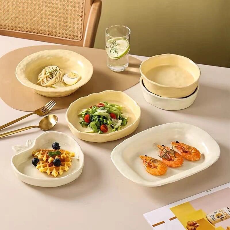Hand-Pinched Texture Series in Cream Color, Home Ceramic Soup and Vegetable Plate, Heart-Shaped Plate, Simple Ins Style Salad Bowl and Fruit Bowl