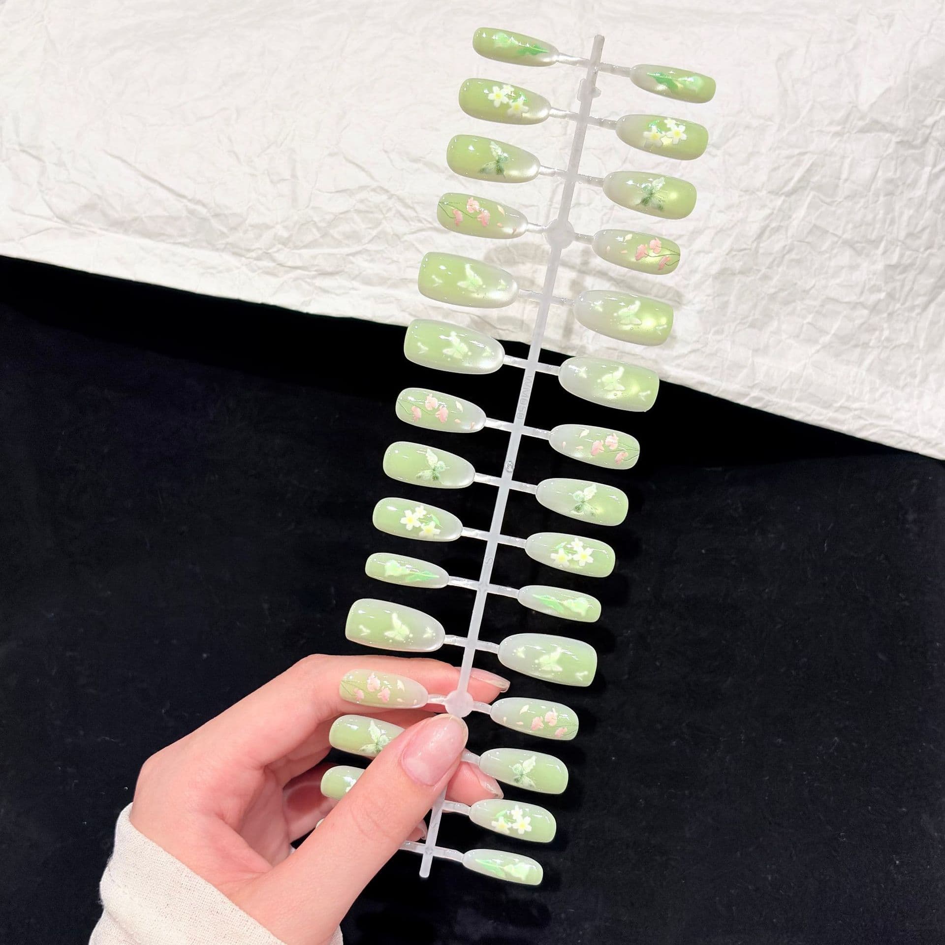 Spring Wildflower 30-Piece Handmade Press-On Nails, Pure Handcrafted Glass Bead Cat Eye, New Pre-Made Press-On Nails