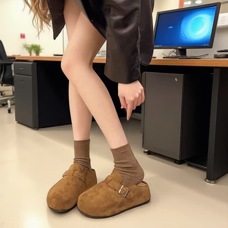 Fashion slippers for women, retro Baotou Birkenstock half 2025 summer new style casual thick-soled ugly slippers for women with stud buckles