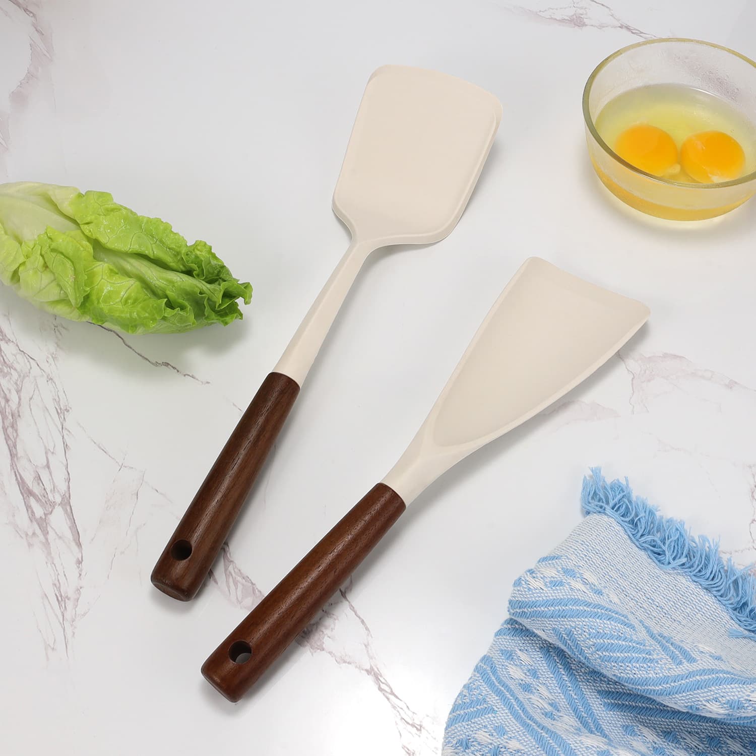 Creative beech wood shovel salad shovel household cooking shovel silicone kitchen utensil spatula set non-stick pot inclined salad shovel