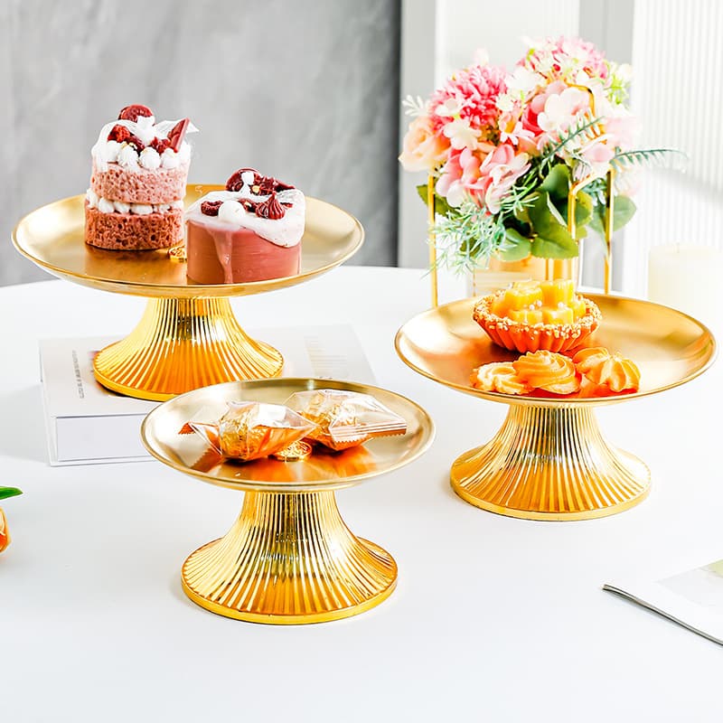 Tall Stainless Steel Cake Stand, Home Living Room Coffee Table Fruit Plate, Light Luxury Cake Dessert Display Plate, Creative Tray
