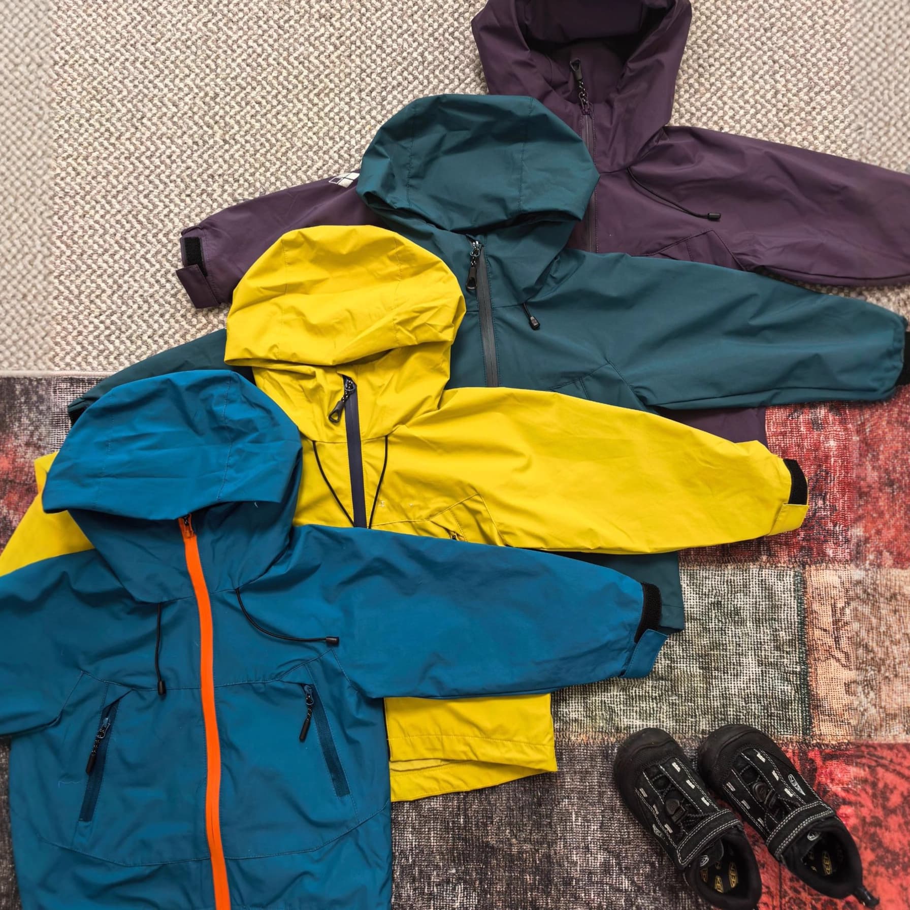 2025 New Year's Mountain Style Unisex Kids' Windproof Waterproof Trendy Outdoor Functional Windbreakers and Coats
