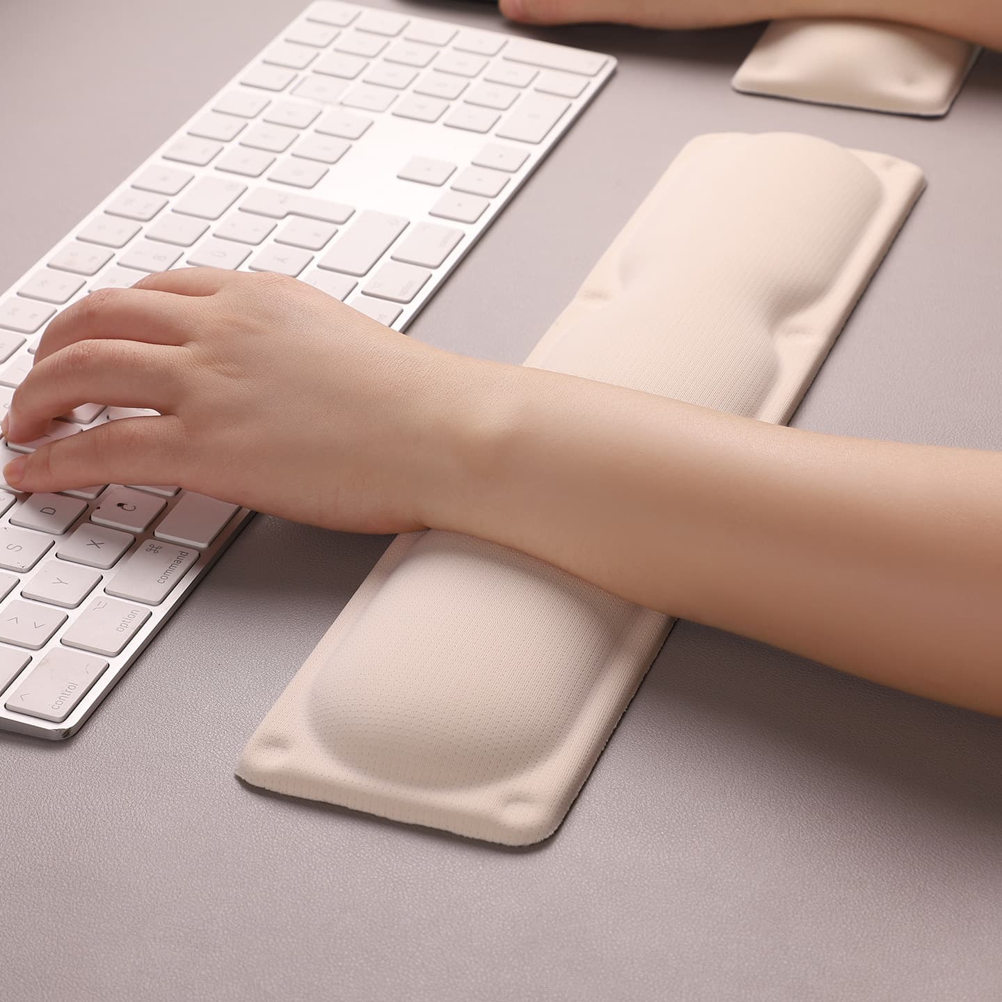 New Thickened Roof-Shaped Keyboard Wrist Rest Creative Mouse Hand Pillow Extended Computer Keyboard Rest, Dropshipping Available
