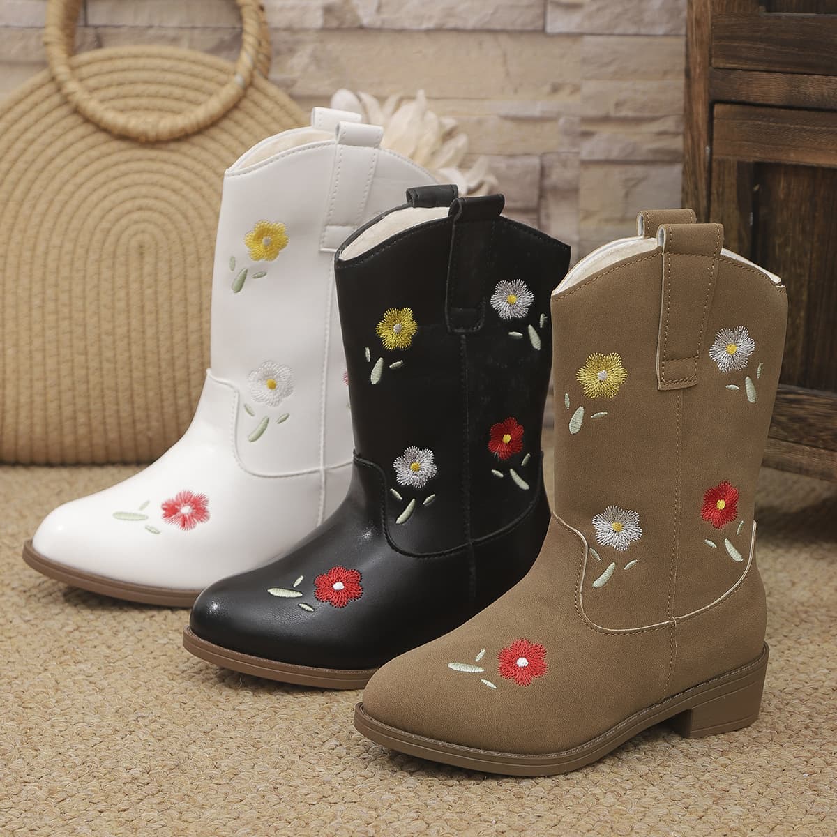 Cross-border Amazon Autumn/Winter New Export Large Size Equestrian Women's Boots, Square Toe Embroidered Flower Pattern Western Boots Women