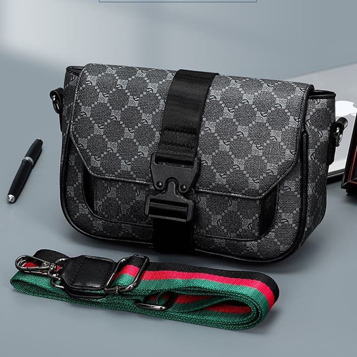 Cross-border New High-end Men's Crossbody Bag Shoulder Bag Fashion Phone Bag Business Commute Small Crossbody Bag Men's Bag Wholesale