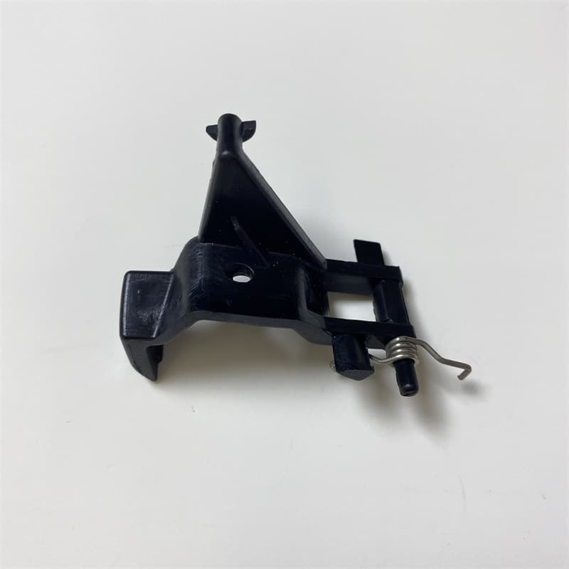 STZT 1666804103-R is suitable for Mercedes-Benz ML350GL450GLE320 GLS400 armrest box buckle