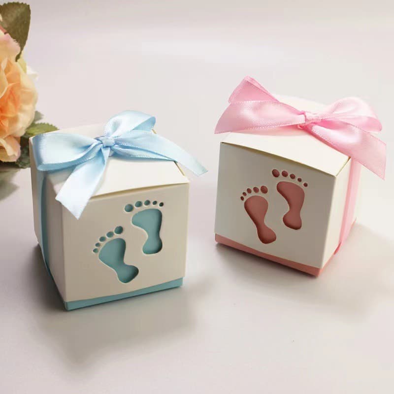 Hollow stroller wedding candy box baby birthday party supplies return gift box cute creative paper box wholesale