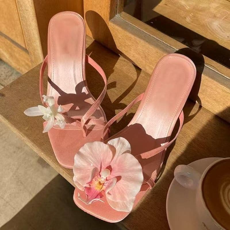 Design high heels 2025 new summer style niche flip-flop fairy style one-legged high-looking outer wear mandarin duck sandals for women