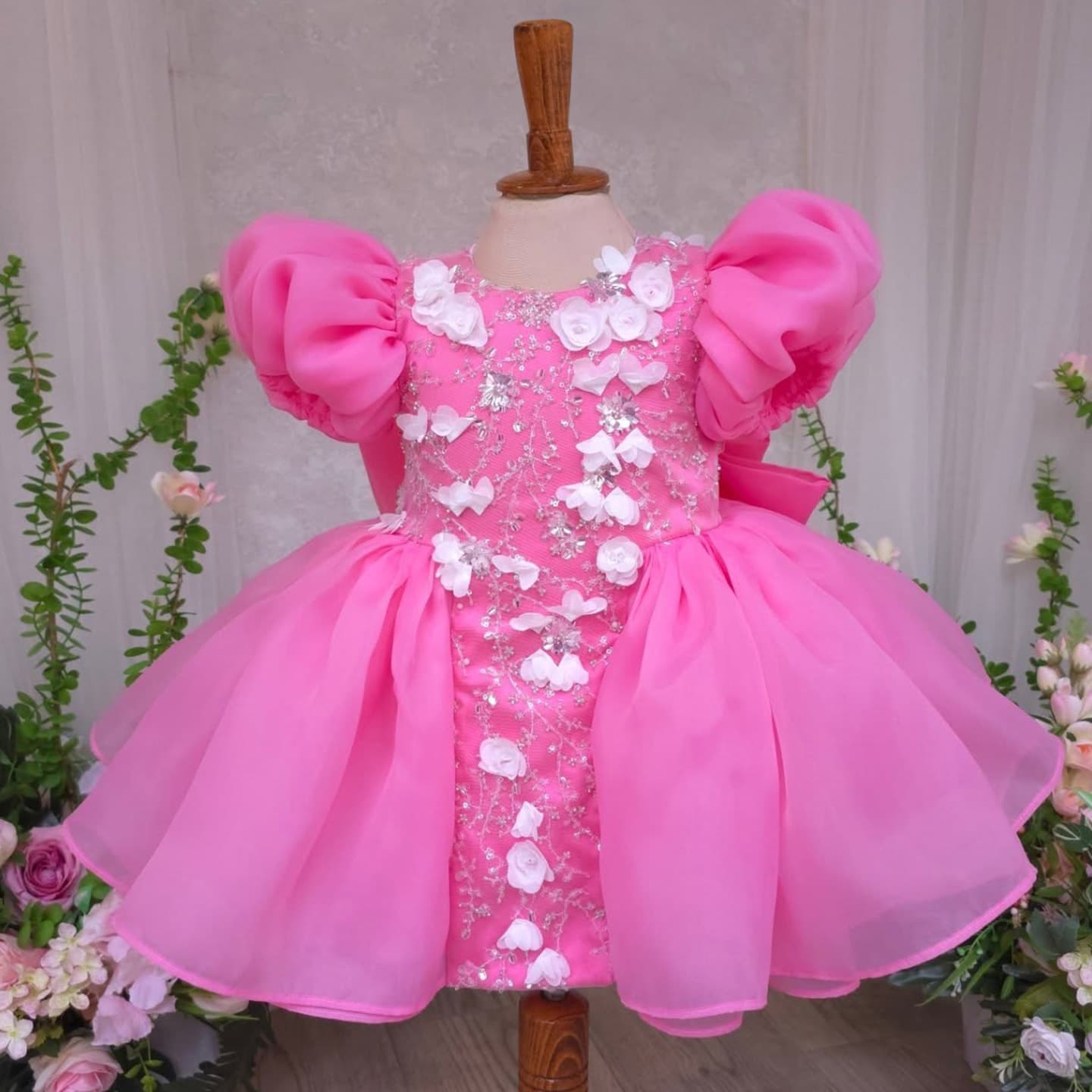 Pink girls princess dress puff sleeves 2026 new white flower decoration children's 61st birthday dress kids