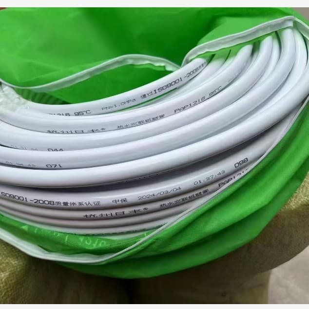 Aluminum-Plastic Composite Pipe for Cold and Hot Water Transport, 100 Meters per Roll, Factory Direct Supply, Wear and Corrosion Resistant