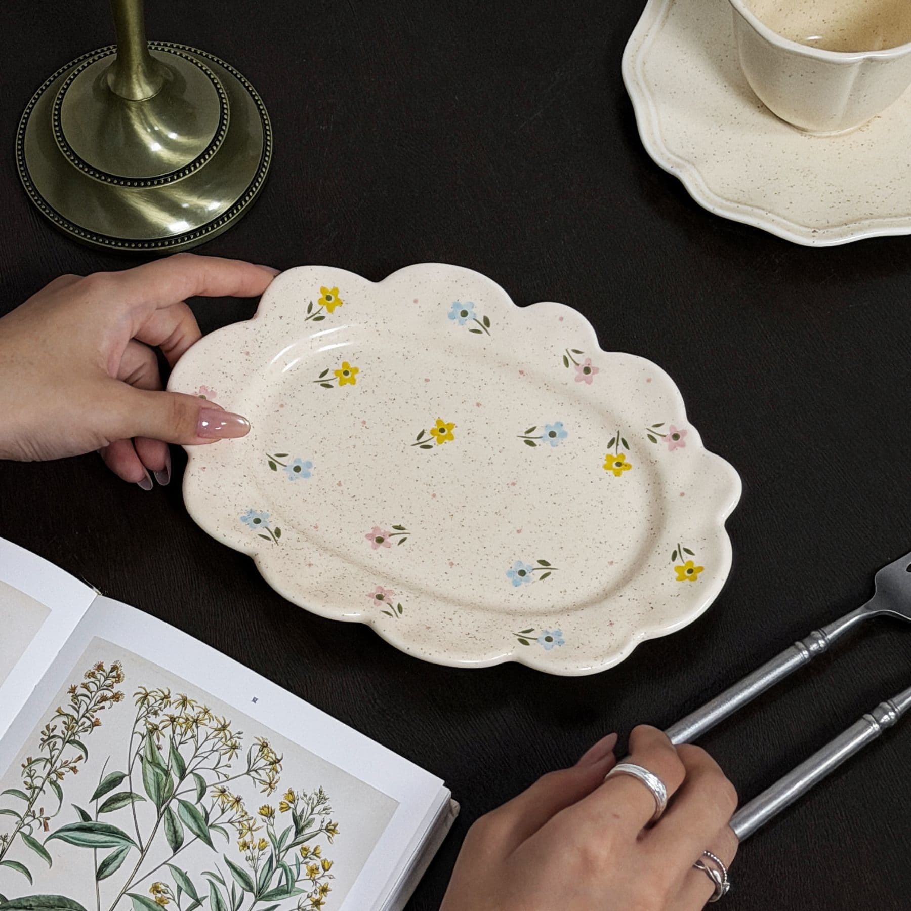 French Pastoral Multicolor Floral Ceramic Plate Scalloped Dessert Plate Dinner Plate Cake Plate Fruit Plate Oval Plate