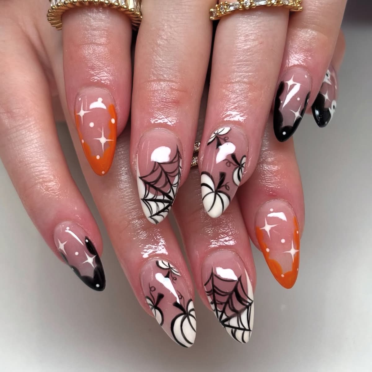 Cross-border Europe and America hot-selling black-edged spider web short cartoon pumpkin teardrop-shaped nail stickers Halloween press-on nails
