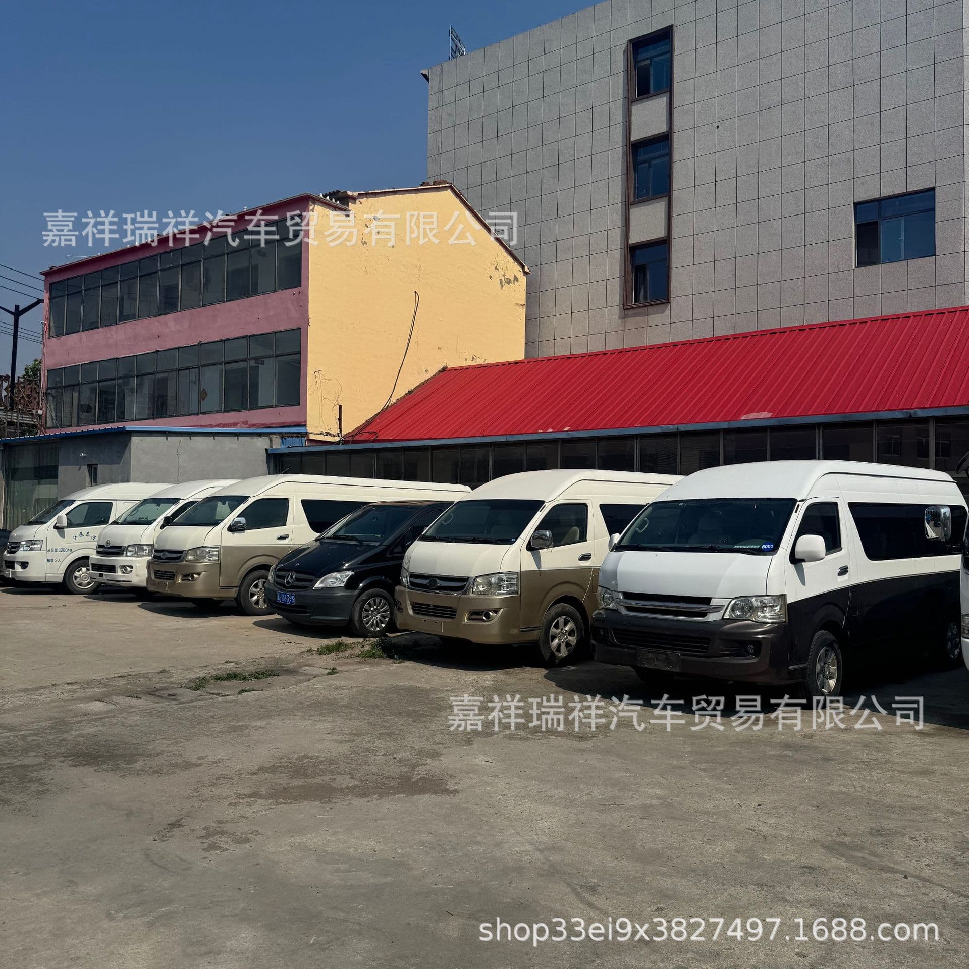 Export Toyota Hiace 14-seat minibus, genuine leather seats, 23-seat Toyota Coaster midibus, used