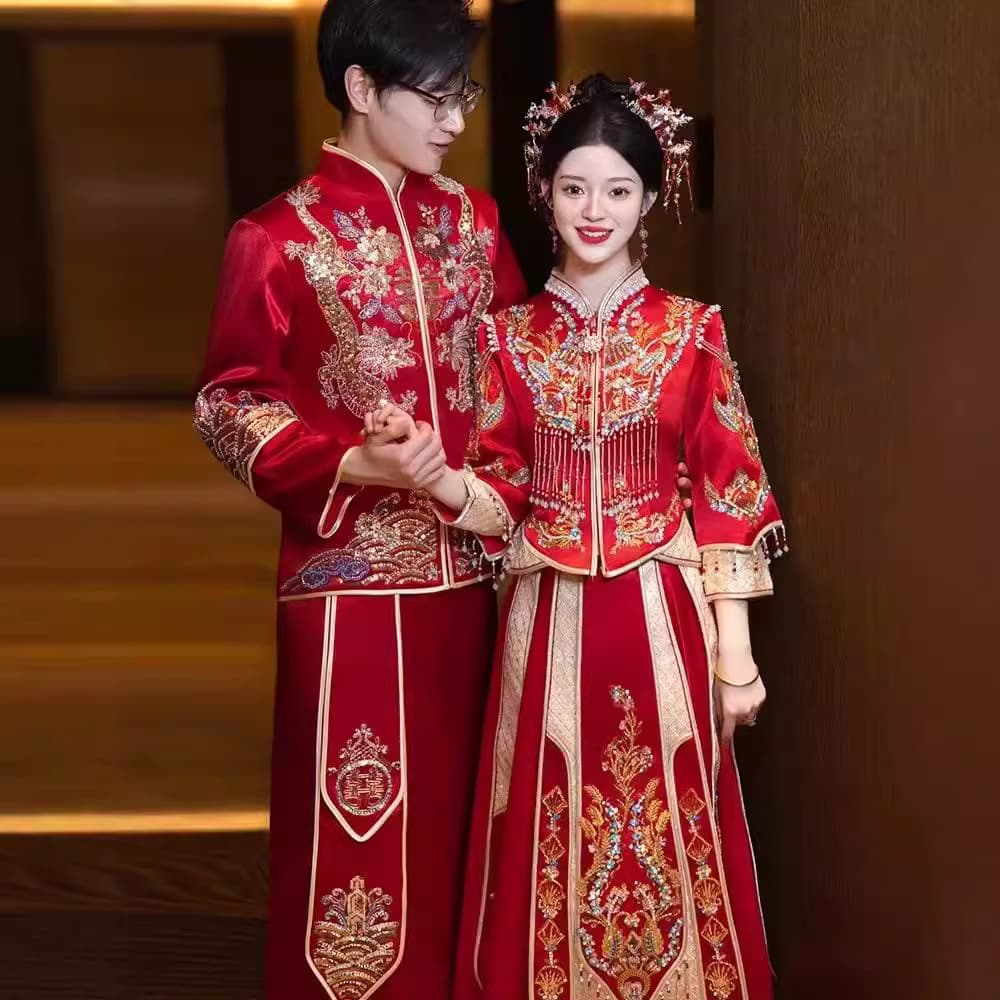 Xiuhe Dress for Brides, 2024 New Style Luxurious Heavy-Duty Red Wedding Gown, Chinese Wedding Departure Attire for Spring