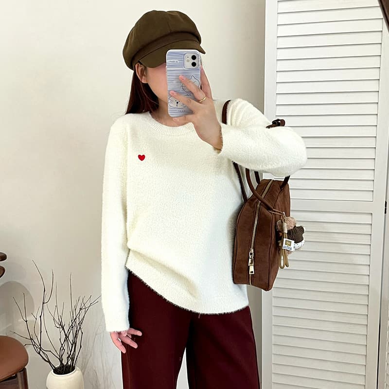 Plus Size Women's Versatile Loose Round Neck Top, Faux Mink Sweater, 2025 Winter Style, Fat MM Knitwear 23537
