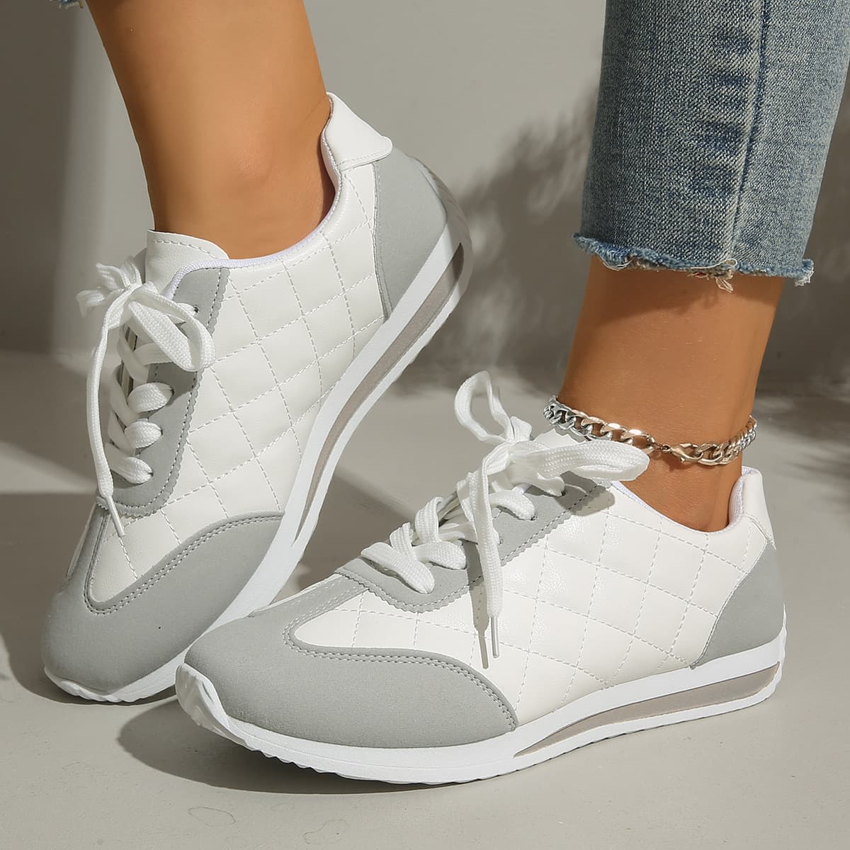 Cross-border Amazon best-selling 2025 new lace-up casual sports shoes, soft-soled, versatile Forrest Gump shoes, comfortable white shoes