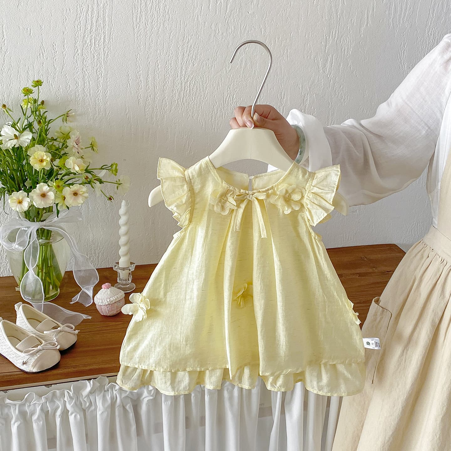 Dianxi Summer Thin Infant Korean Style 3D Floral Vest Dress Baby Sweet Flutter Sleeve Ruffle Dress