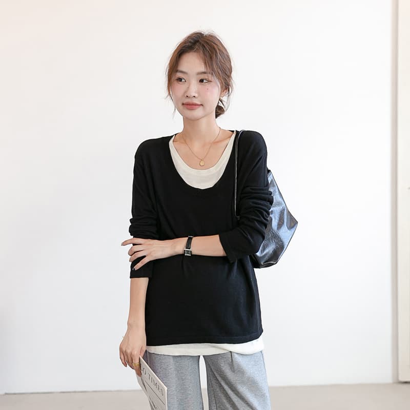 Autumn/Winter New Maternity Wear Korean Version Fake Two-Piece Knitwear Loose Stretch Chic Sweater Long Sleeve Maternity Sweater Trendy