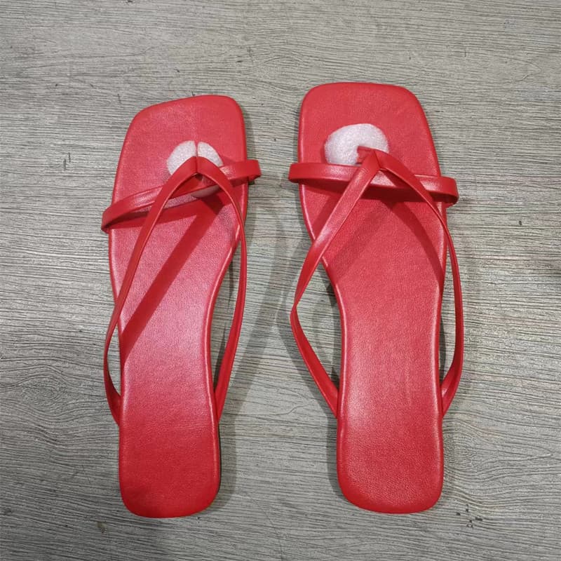 Large size flip-flops 2026 spring and summer new foreign trade flat sandals women's size 43 casual breathable beach sandals