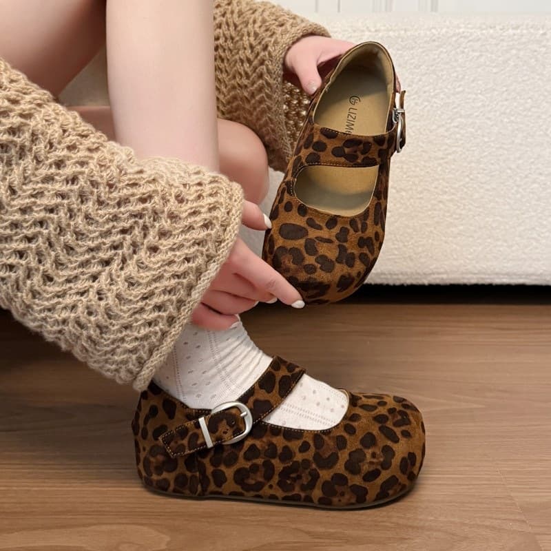 French Vintage Mary Jane Shoes for Women 2026 New Summer Autumn Women's Flat Shoes Non-Tiring to Match Dresses Birkenstock Flat Shoes