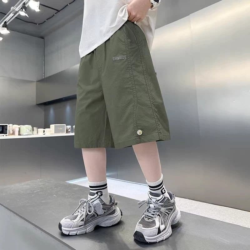 Boys' Summer Shorts 2026 New Style Children's Casual Sports Quick-Dry Five-Point Pants for Middle and Older Kids Seamless
