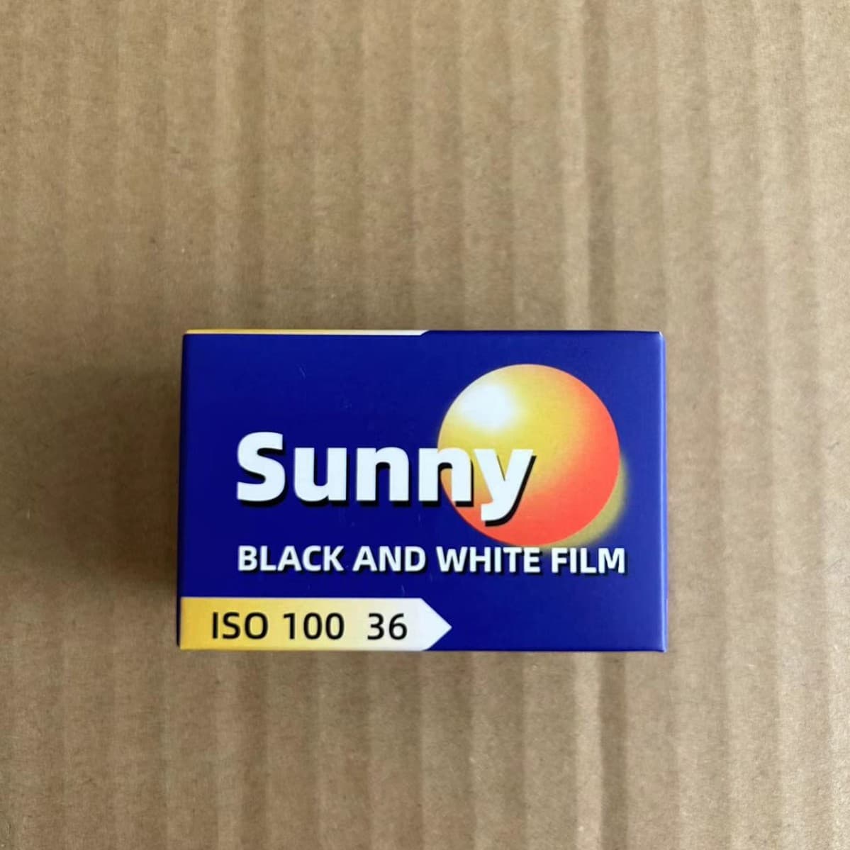 Sunny 135 film ISO 100, English packaging, 36 exposures/roll, classic brand re-released