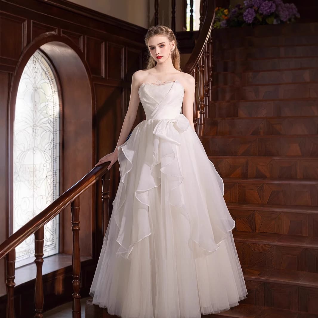White Strapless Light Wedding Dress French Style Bridal Gown for Engagement, Coming-of-Age Ceremony, Birthday Banquet, Luxurious Princess Evening Dress