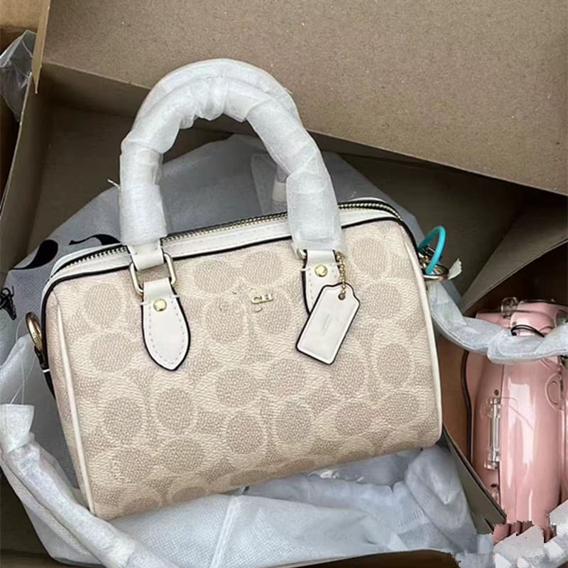 Classic Coach Boston Pillow Bag Large Capacity Mini Bag CH160 PVC Monogram Handbag Crossbody Bag