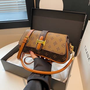 Trendy New Women's Bag 2024 Viral Fashionable Versatile High-Aesthetic Shoulder Bag Vintage Retro Pattern Crossbody Bag